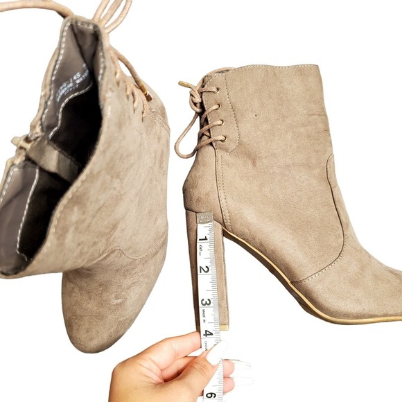 Bamboo Tan Suede Lace Up Platform Booties - Picture 5 of 5